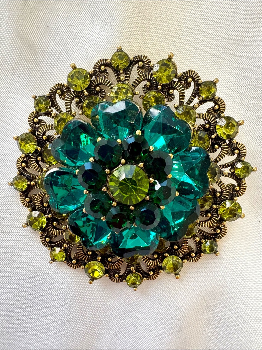 Emerald Green Hearts & Chartreuse Crystal Floral Brooch Statement Pin 2.25” - Picture 6 of 6